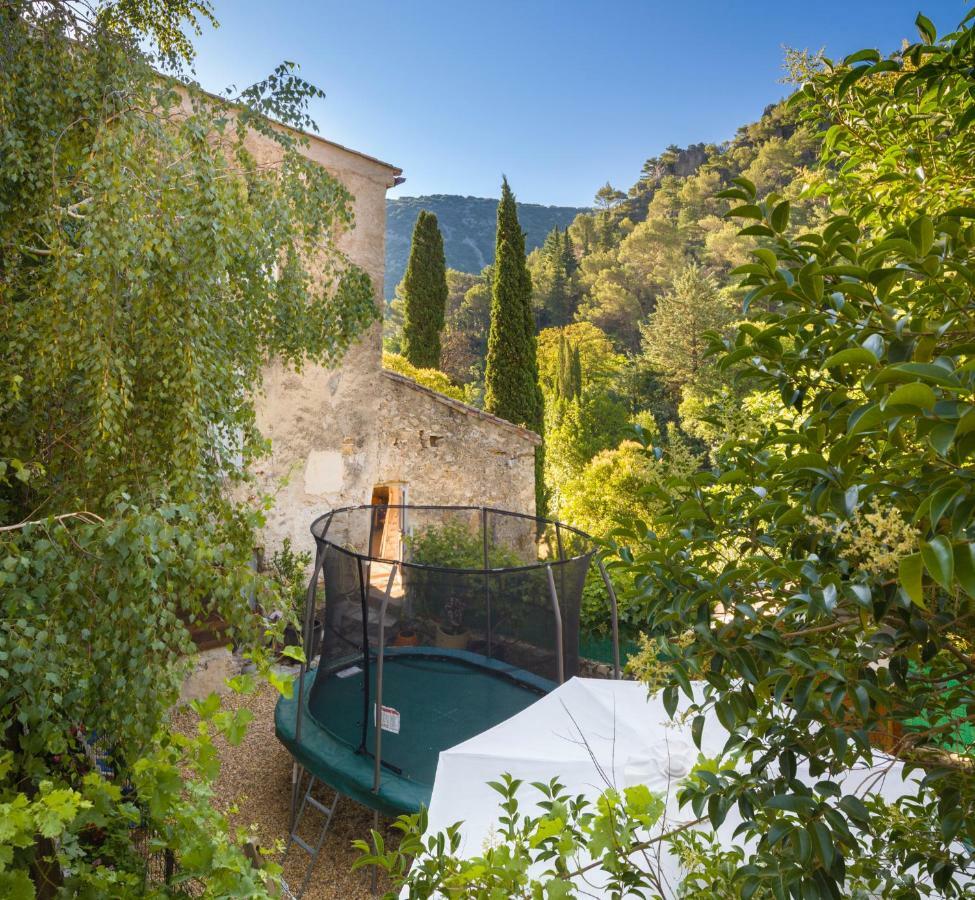 Villa Gite Du Chant Des Oiseaux Saint-Guilhem-le-Desert Exterior foto